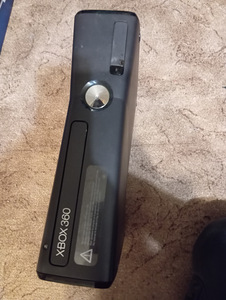 Hästi hoitud Xbox 360 19 mängu tingi kui oskad (3 foto / 7)