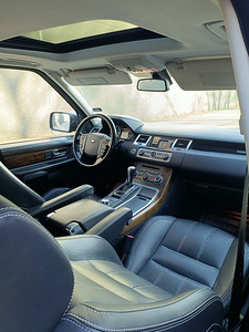 Range Rover Sport 2010 (8 foto / 8)