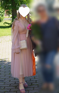 Käsitööna valminud lõpetamise/pulmakleit (2 foto / 2)