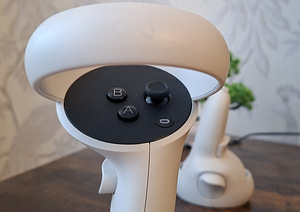 Meta Oculus Quest 2 128GB + kandekott (garantiiga) (5 foto / 10)