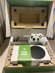 XBOX Series S 512 GB SSD (1 foto / 2)