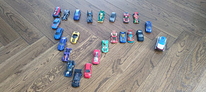 Hot Wheels mudelautod (24 tk) (1 foto / 2)