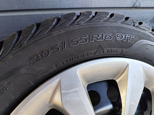Шины с дисками R16 для Kia (3 фото из 5)
