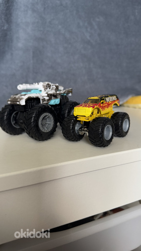 Monster truck
