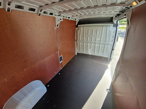 Kolimisteenus Kaubiku rent Veoteenus Utiliseerimine (3 foto / 3)