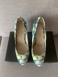 Karen Millen 37 (1 foto / 5)