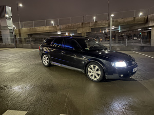 AUDI A4 AVANT (2 foto / 7)