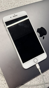 iPhone 7 Plus (1 foto / 5)