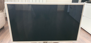 Smart tv samsung 32 tolli (5 foto / 5)
