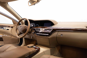 Mercedes (5 фото из 5)