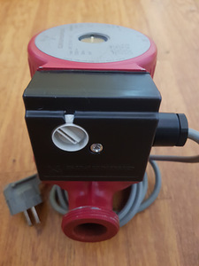 Grundfos UPS 25-80-180 (1 foto / 6)