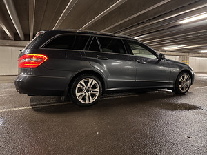 Mercedes-Benz E350 (2 foto / 15)