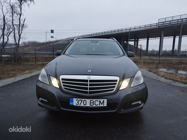 Mercedes-Benz E350 (фото #14)