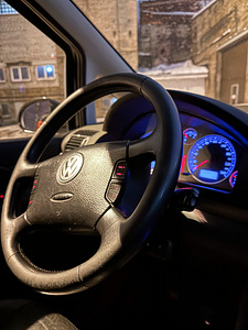 Аренда vw sharan, дизель (7 фото из 9)