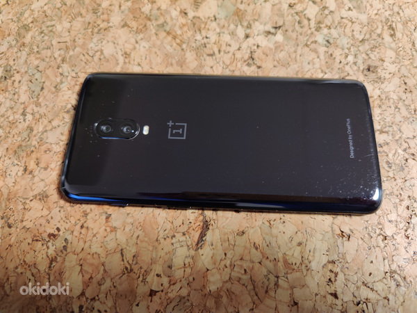 Мобильный телефон OnePlus 6T 128 ГБ черный (фото #4)