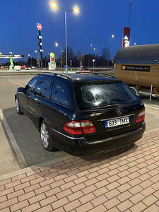 Mercedes-Benz E 320 CDI T Avantgarde 3.2 150kW (4 foto / 14)