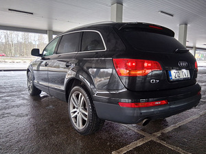 Audi Q7 3.0 dizel 171 kw (1 foto / 9)