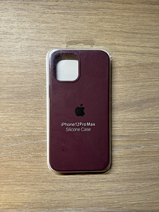Силиконовый чехол для iPhone 12 pro max (1 фото из 10)