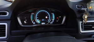 VOLVO S80 AWD D5 (8 foto / 12)