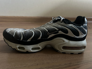Nike tn air must-valged (5 foto / 7)