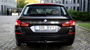BMW 520 M-Sportpaket Facelift 2.0 135kW (5 foto / 13)