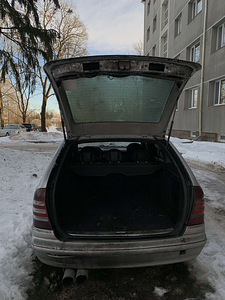 Mercedes-Benz c220d (7 foto / 7)