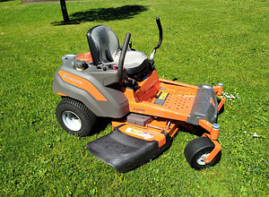 M: Husqvarna Z242F murutraktor (2 foto / 5)