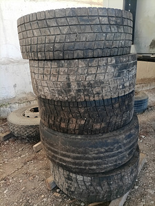 315/70R22,5 veoauto rehvid (2 foto / 2)
