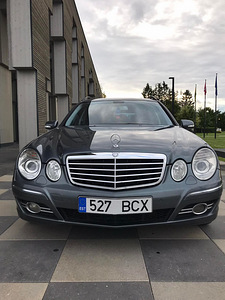 Mercedes-Benz E 280 Avantgarde 4 Matic Facelift (2 foto / 13)
