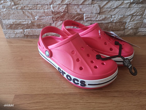 Crocs 34-35, новые (2 фото из 2)