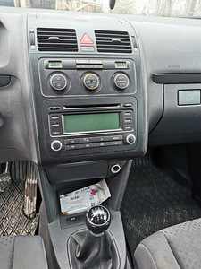 VW Touran (8 фото из 8)