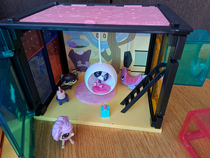 Pet Shop mänguasjad - majad mööbliga + loomad (1 foto / 3)
