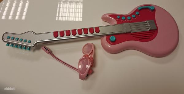 Детская музыкальная игрушка-гитара с микрофоном и очками (фото #2)