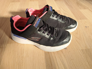 Skechers memory foam tossud, s 33 (4 foto / 6)