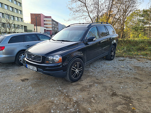 Volvo XC90 (8 фото из 9)