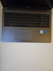 HUAWEI MateBook D 16 i5 16 GB 512 GB (1 foto / 4)