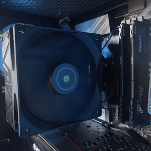 Ryzen 7 5700X, RTX 3070 | Свежесобранный компьютер (5 фото из 6)
