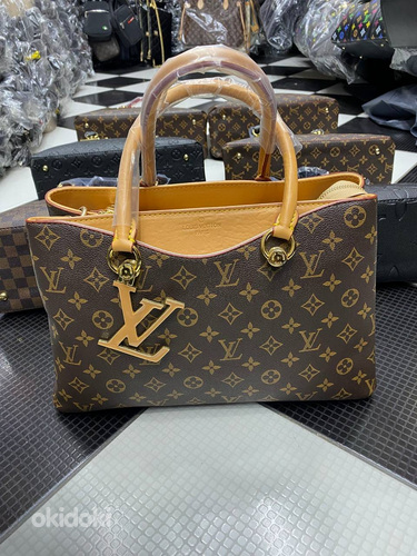 Louis Vuitton (фото #1)