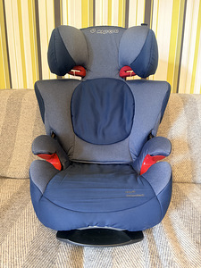 Автокресло Maxi-Cosi Rodi AirProtect и Maxi-Cosi Rodi (5 фото из 9)