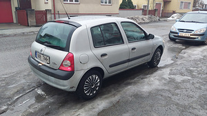 Renault Clio (2 фото из 3)