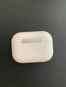 Apple Airpods Pro 2 (3 фото из 3)