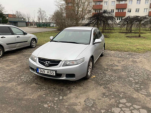 HONDA ACCORD 2.0 (1 foto / 10)