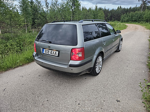 Volkswagen Passat 1.8T (3 foto / 10)