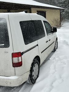 Volkswagen Caddy (4 foto / 6)