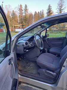 Автомобиль для продажи (7 фото из 7)