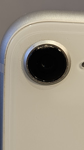 iPhone SE 2020 64gb (valge) (5 foto / 6)