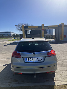 Opel Insignia Sports Tourer (3 foto / 12)