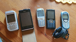 Vanad mobiiltelefonid (1 foto / 1)