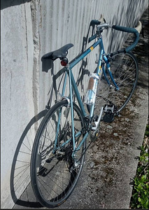 Kyoso Hawk Maanteratas (3 foto / 10)