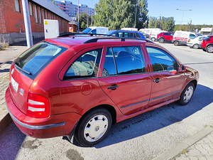 Skoda Fabia (3 foto / 7)